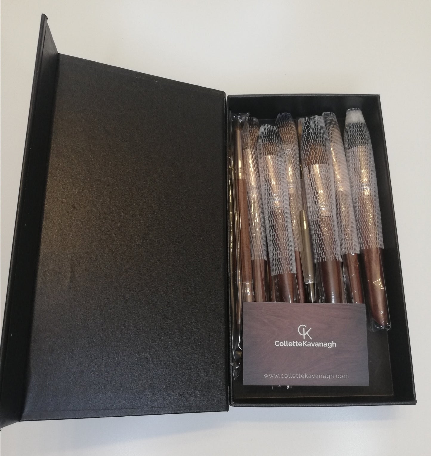 The Complete 12 piece Professional MakeUp Brush Set